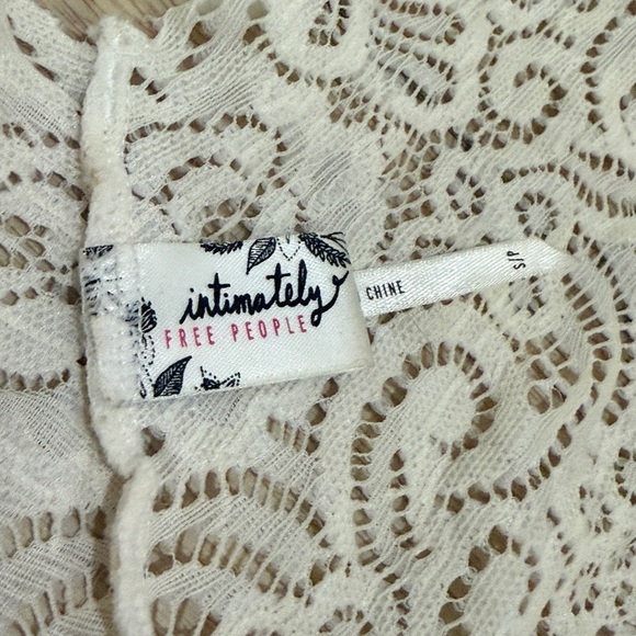 Free People "Chase Me" Wireless Lace Bralette, Crop Top - Picture 5 of 5